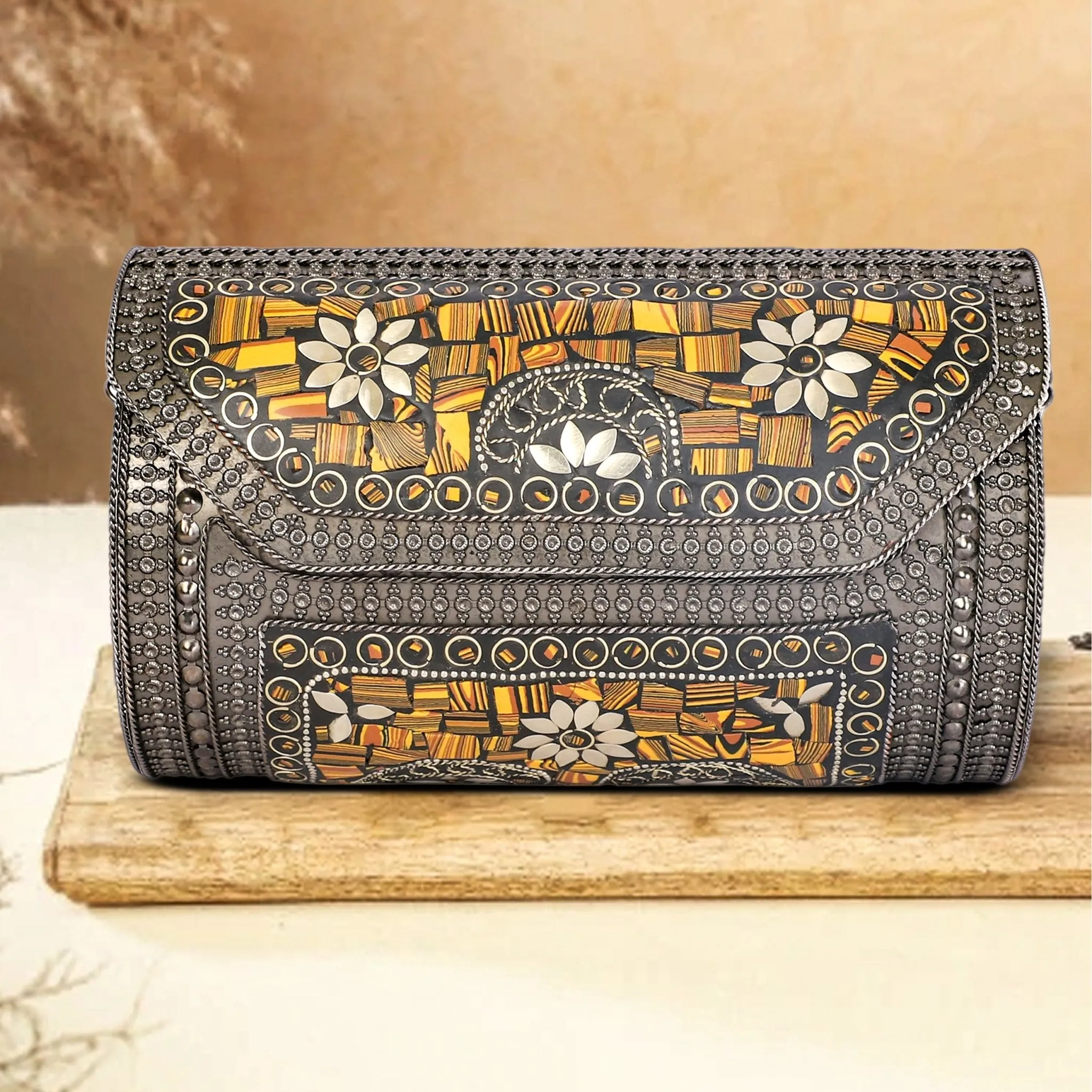 Bohemian Papillon Metal Clutch | Grey