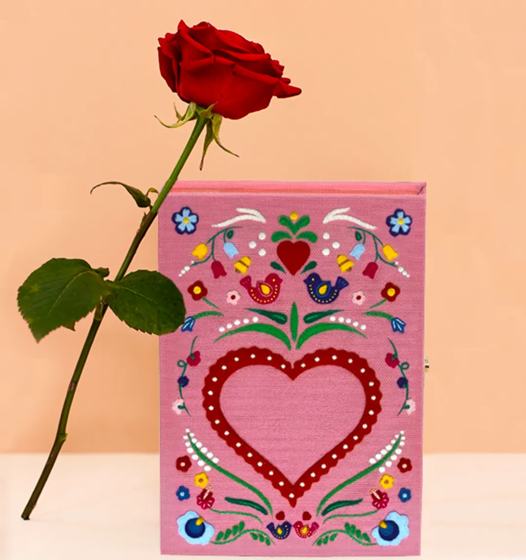 Book of Love N°1 (Strapped)