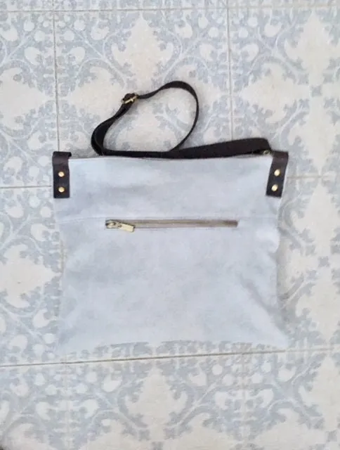 Cross body bag. BOHO suede leather bag in gray. Messenger bag in soft  genuine suede leather. Crossbody bag in gray suede.