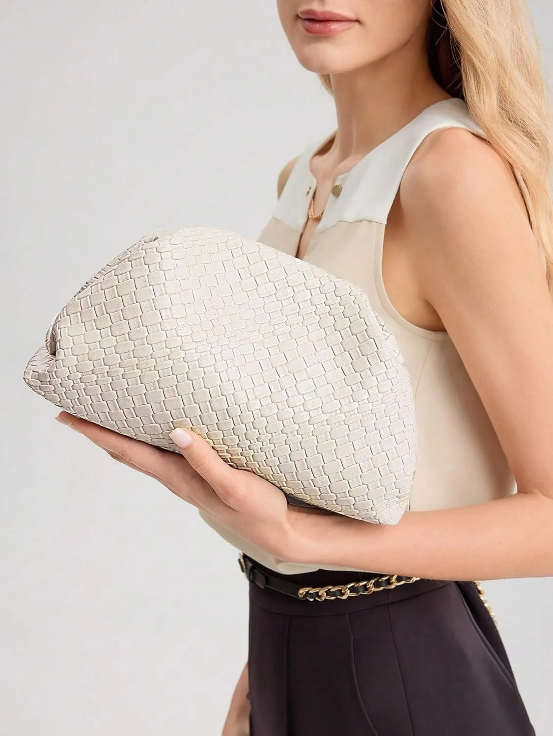 QWINEE Women's Woven Evening Bag Dumpling Clutch Purse No Strap Handbags Elegant Faux PU Leather Clutch Bag