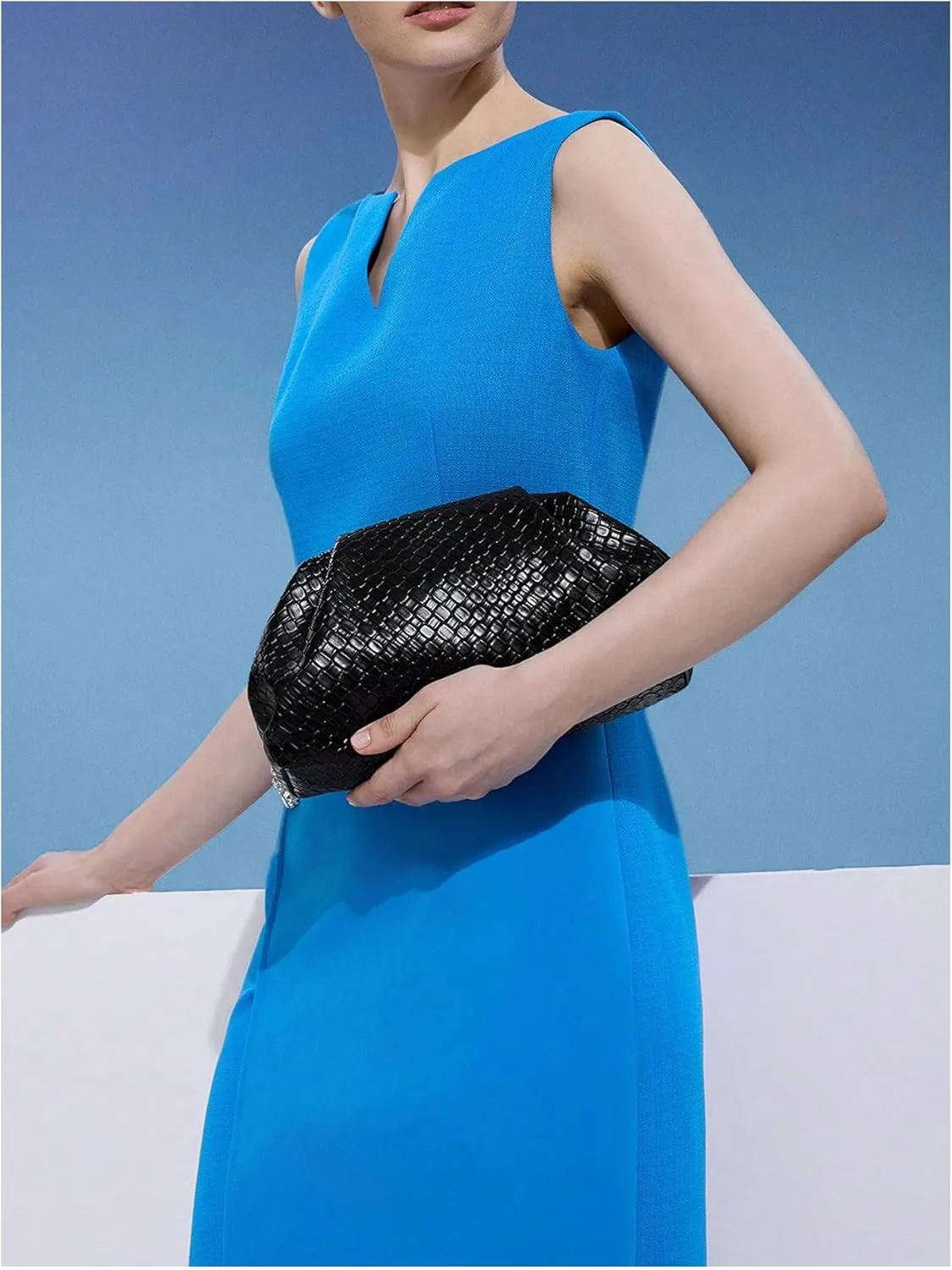 QWINEE Women's Woven Evening Bag Dumpling Clutch Purse No Strap Handbags Elegant Faux PU Leather Clutch Bag